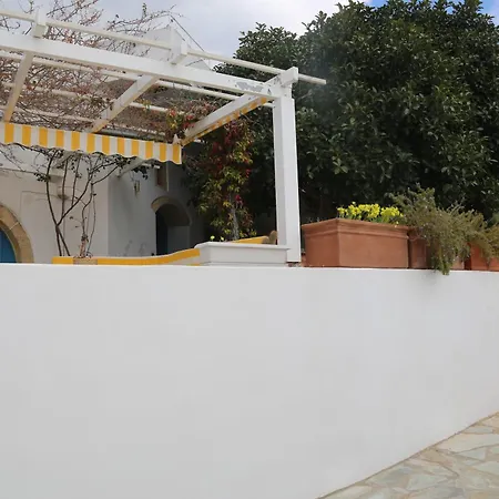 Traditional House In Mitata Next To The Canyon! Holiday home Kythira Town